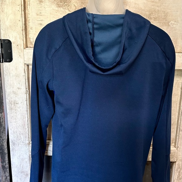 Men’s Under Armour Lightweight Hoodie!! - Picture 3 of 4